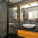Le Perchoir Design, Comfort & Eiffel View Daire Paris