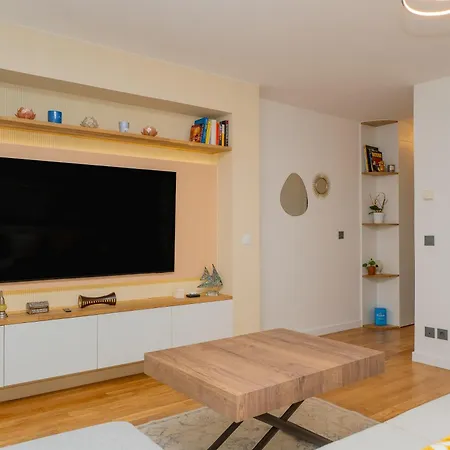 Le Perchoir Design, Comfort&eiffel View